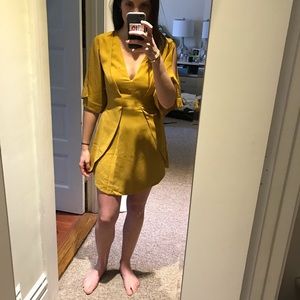 NWT C/MEO Collective Got Me Faded Gold Dress XXS